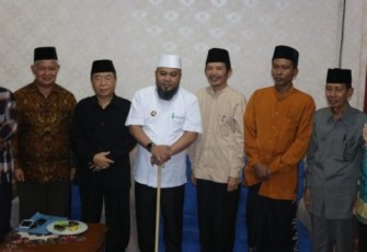 Wali Kota Bengkulu Helmi Hasan Foto Bersama Perwakilan Pengurus NU 