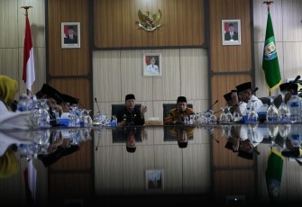 Gubernur Bengkulu Rohidin Mersyah Pimpin Mediasi 