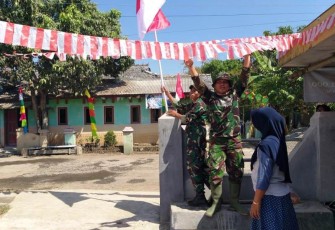 Satgas TMMD Tegal saat Berikan Arahan Warga