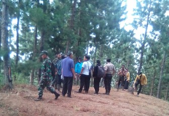 Instansi terkait bersama Camat dan Kepala Desa Sridadi Tinjau Lokasi