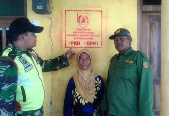 Babinsa Kodim 0712/Tegal turut dampingi pendataan PKH