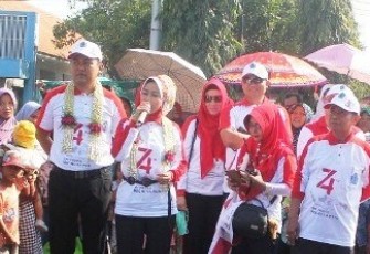 Bupati dan Wakil Bupati Brebes Berikan Sambutan Awali Start Pawai Pembanggunan