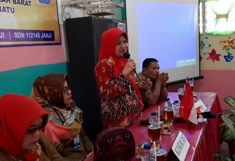 Narasumber Lembaga Penjamin Mutu Pendidikan Julidar Berikan Sosialisasi 
