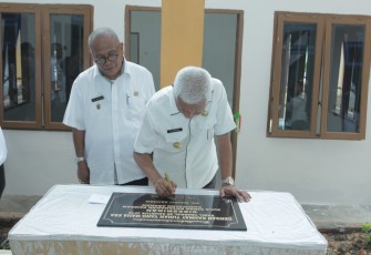 Plt Bupati Asahan Surya Resmikan  Aula Dinas Ketahanan Pangan 