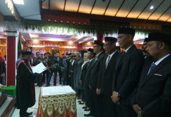 25 Anggota DPRK Lhokseumawe Terpilih Disumpah
