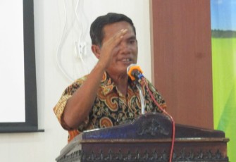 Bupati Aceh Barat Daya Akmal Ibrahim SH