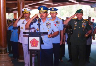 Panglima TNI Pimpin Penghormatan di Makam Mantan Presiden ke-2 Republik Indonesia