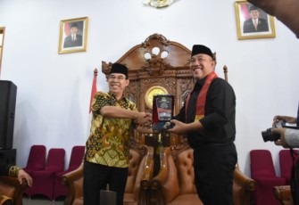 Bupati Rejang Lebong Ahmad Hijazi Terima Kunjungan Bupati Tulang Bawang Barat Lampung Umar Ahmad