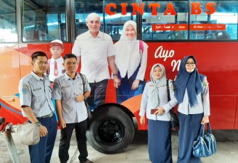 Dua Bus Sekolah Tambahan Yang Telah Disiapkan Oleh Dinas Perhubungan Kabupaten Bengkulu Selatan Siap Beroperasi Awal Oktober 