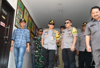 Karo Ops Polda Jateng Bersama Forkopimda Pantau Pilkades Serentak Di Batang