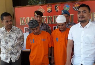 Dua Pelaku Penyalah Guna Narkoba Saat Konferensi Pers Oleh Polres Bengkulu 