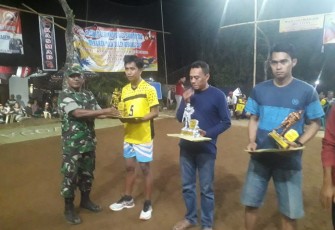 Tim Dishub Pekalongan Juarai Turnamen Bola Voli Koramil Warungasem Cup
