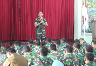 Pengarahan Dandim 0718/Pati kepada anggota dan keluarga
