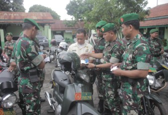 Pemeriksaan Kendaraan Dinas dan Pribadi Kodim 0736/Batang