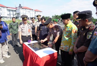 Kapolda Bengkulu Irjend Pol Drs Supratman Resmikan Polres Bengkulu Tengah 