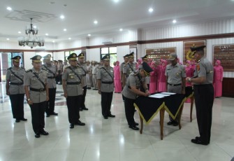 Kapolda Aceh Lantik 3 Pejabat Utama dan 4 Kapolres