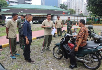 Kasdim 0503/JB Secara Mendadak Periksa Sejumlah Kendaraan Dinas Prajurit