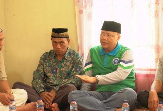Gubernur Bengkulu Rohidin Mersyah Kunjungi Rumah Duka Wina Mardiani Korban Pembunuhan 