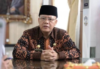 Gubernur Bengkulu Rohidin Mersyah  