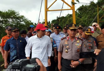 Kapolda didampingi Bupati saat tinjau lokasi