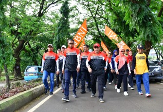 Jalan Santai Meriahkan Dies Natalis Fakultas Kedokteran Unhas