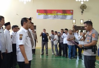 Kapolres Lampung Utara AKBP Budiman Sulaksono SIK Kukuhkan  42 Anggota Pokdar Kamtibmas