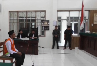 Terdakwa Hadi Nurfathon saat dihadirkan dalam sidang tuntutan