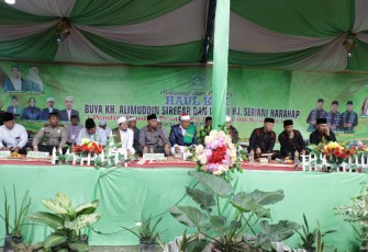 H Surya BSc Hadiri Haul Ke I Pendiri Pondok Pesantren Bina Ulama Kisaran