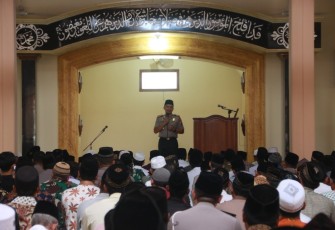 Kapolres Batang AKBP Abdul Waras Tradisikan Salat Jumat Keliling