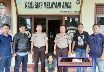 Tersangka (Duduk) 