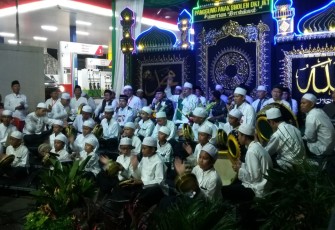 Palmeriam Bersholawat dihadiri Danramil dan Tiga Pilar Matraman