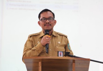 Kepala Dinas Pendidikan Kabupaten Batu Bara Ilyas Sitorus SE MPd saat membuka Acara Seminar Pendidikan "Merdeka Belajar"