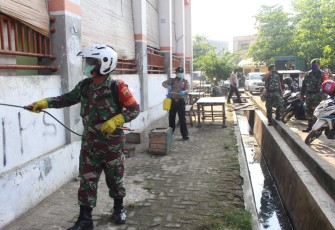 Penyemprotan Disinfektan