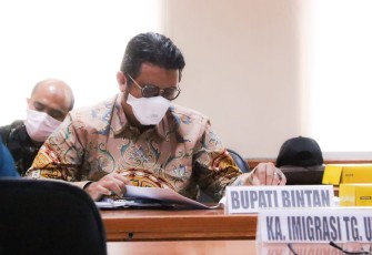 Bupati Bintan Apri Sujadi