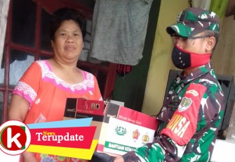 Koramil 02/Btc Serter PSBB Bagikan Paket Sembako Untuk Warga