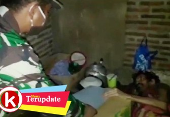 Mbah Surip Terima Parcel Dari Dandim Batang