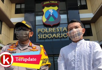Adam Rusdi (kanan) Politisi muda Partai Golkar