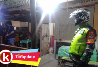 Babinsa Koramil 03/Teluk Pucung Pimpin Pelaksanaan Patroli PSBB