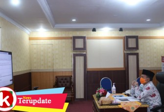 Sekretaris Daerah Provinsi Bengkulu Hamka Sabri pada kegiatan video coference Kemenko Perekonomian bersama Ketua/Wakil TPID se-Indonesia
