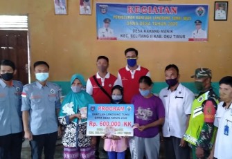 103 KK Warga Desa Karang Manik OKU Timur Terima BLT