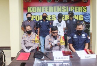 Tersangka dan Barang Bukti saat diamankan