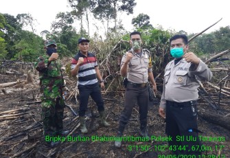 Anggota Polsek Terawas