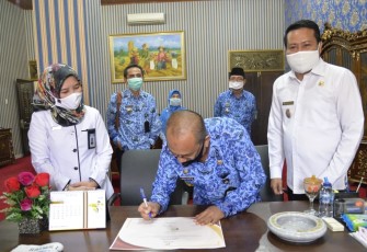 Pemkab Pesawaran Bersama BPS Canangkan Zona Integritas Menuju WBK dan WBBM