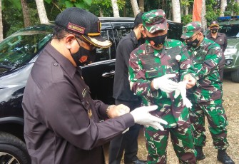 Tim TMMD Tiba di Lokasi Pengerjaan Tetap Patuhi Protokol Kesehatan