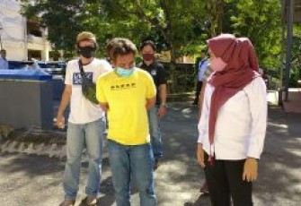Tersangka saat diamankan