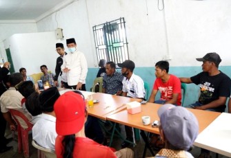 Isdianto Silaturahmi dengan Para Nelayan di Bintan