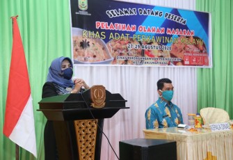 Plt Walikota Tanjung Pinang Hj. Rahma S. IP