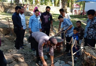 Gotong Royong pembangunan rumah Ibu Nurhayati