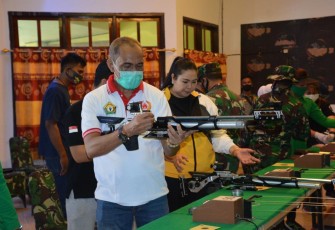 Kunjungan Ketua KONI dan Isteri Forkopimda Sultra di Makorem 143/HO