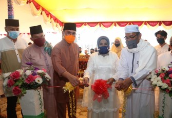 Plt Walikota Tanjungpinang Resmikan Kios Ekonomi Jamaah